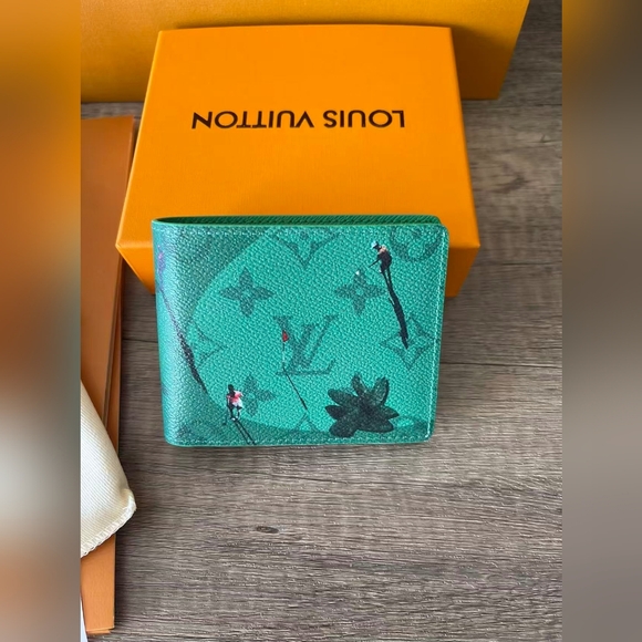 Louis Vuitton Green Slender Wallet - Picture 9 of 9